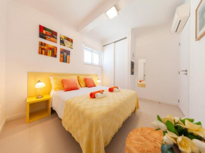 Charming Villa, Close to the Beach